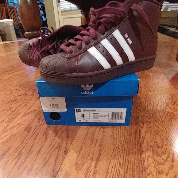 Adidas Originals - Picture 6 of 6